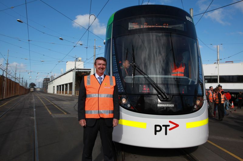 Minister Mulder and tram 6001